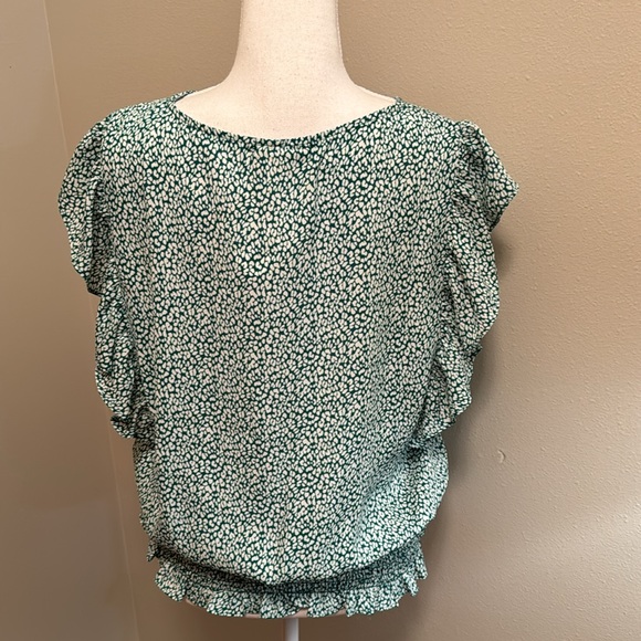 Pleione NWT Green White Ruffled Blouse - Large - Picture 3 of 4